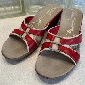 Merrell Dewberry Wedge Slide Leather Sandal Red Tan Women’s Size 9